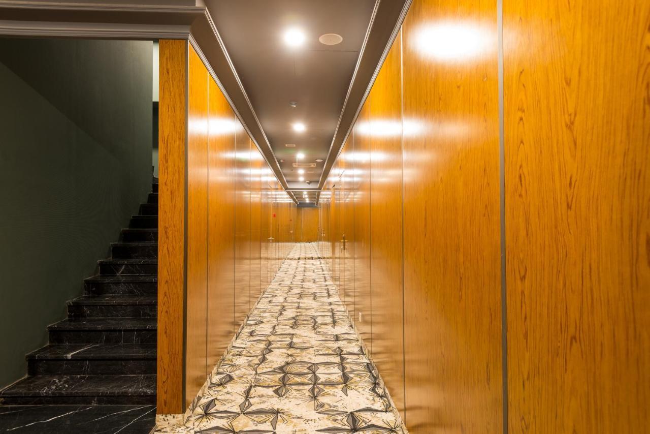 Grand Opera Hotel 쿠타이시 외부 사진