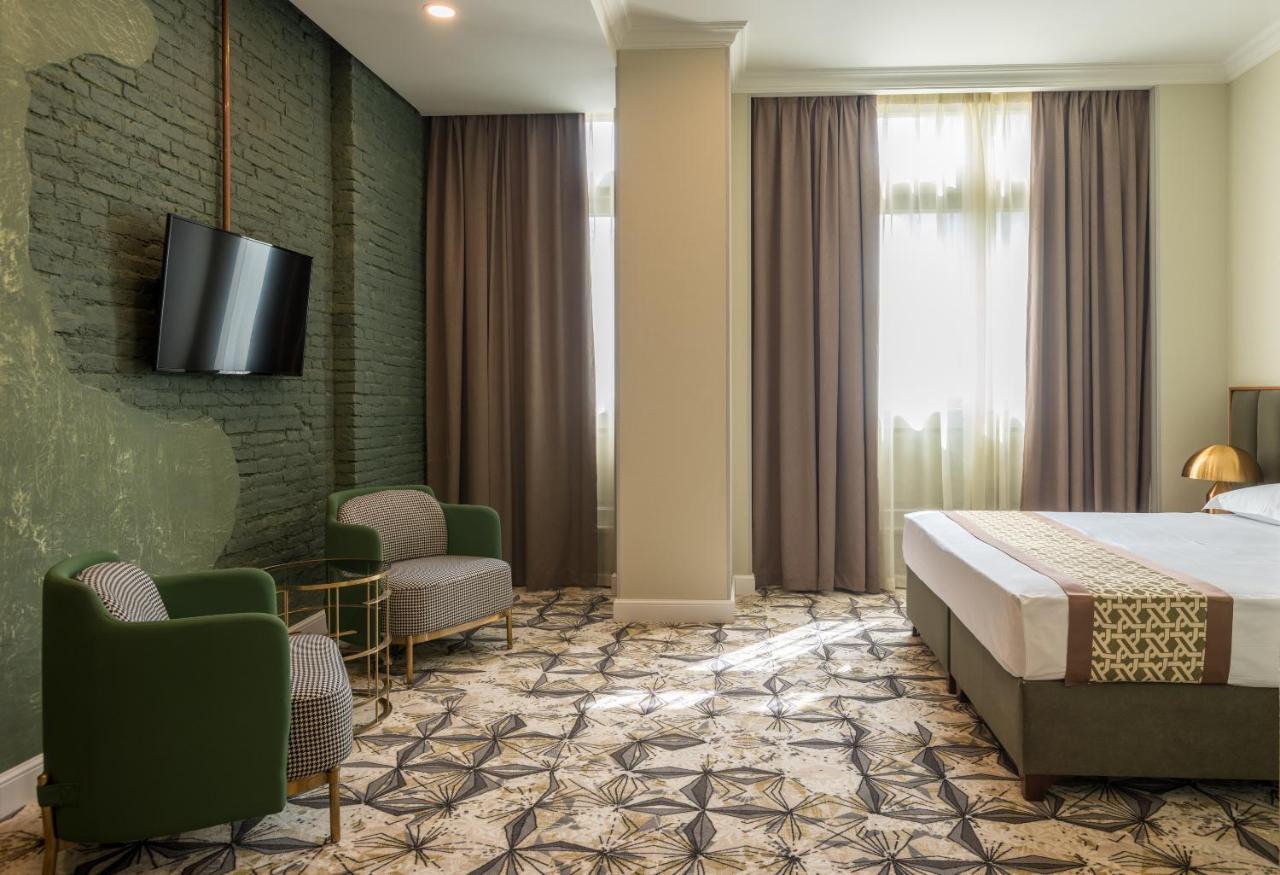 Grand Opera Hotel 쿠타이시 외부 사진