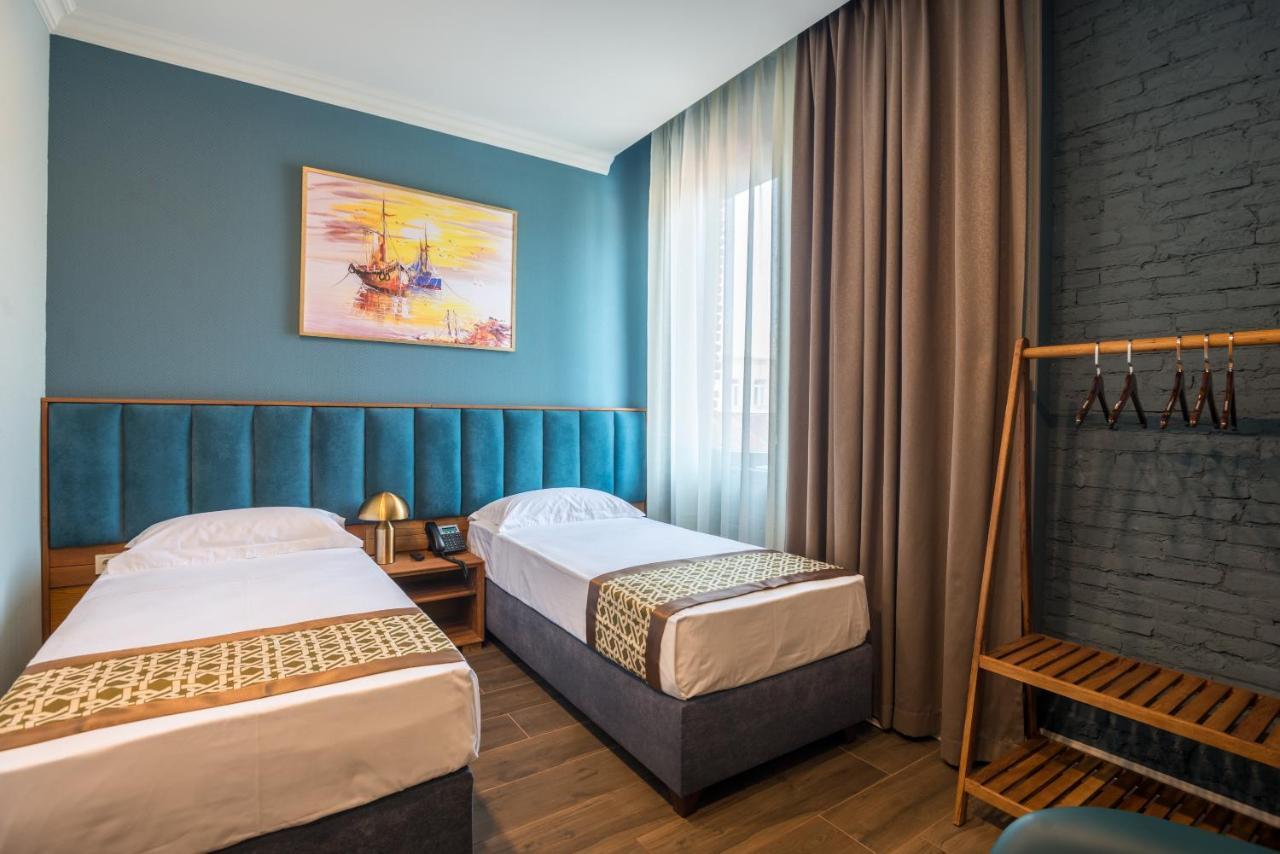 Grand Opera Hotel 쿠타이시 외부 사진