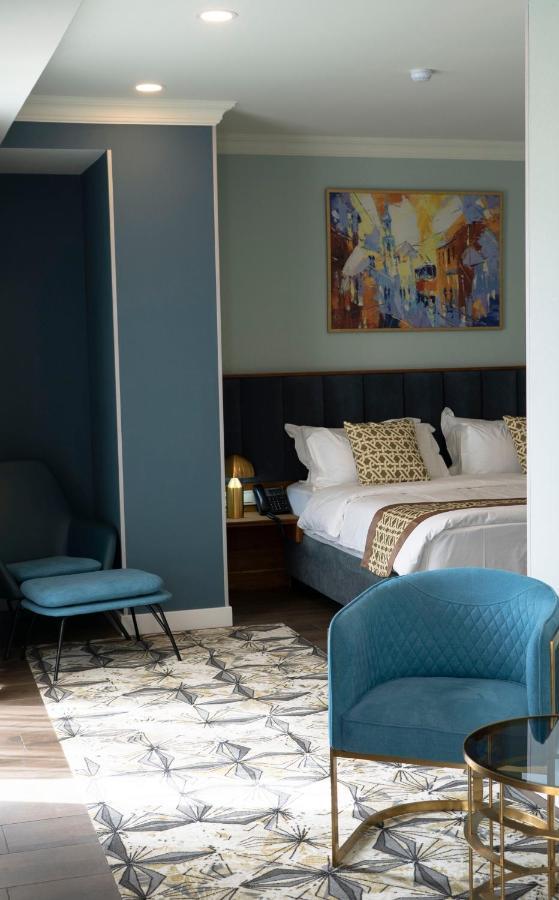 Grand Opera Hotel 쿠타이시 외부 사진