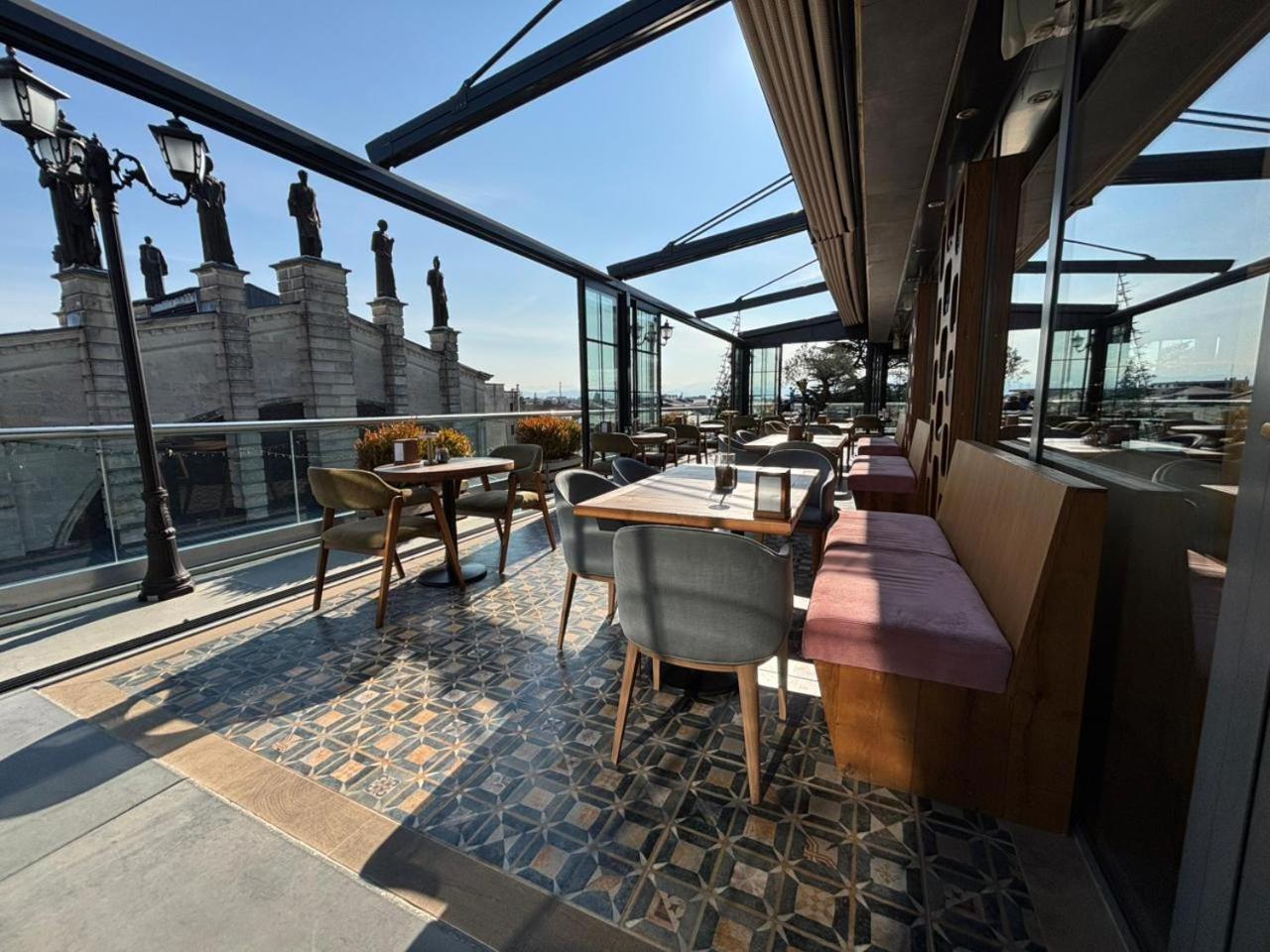 Grand Opera Hotel 쿠타이시 외부 사진